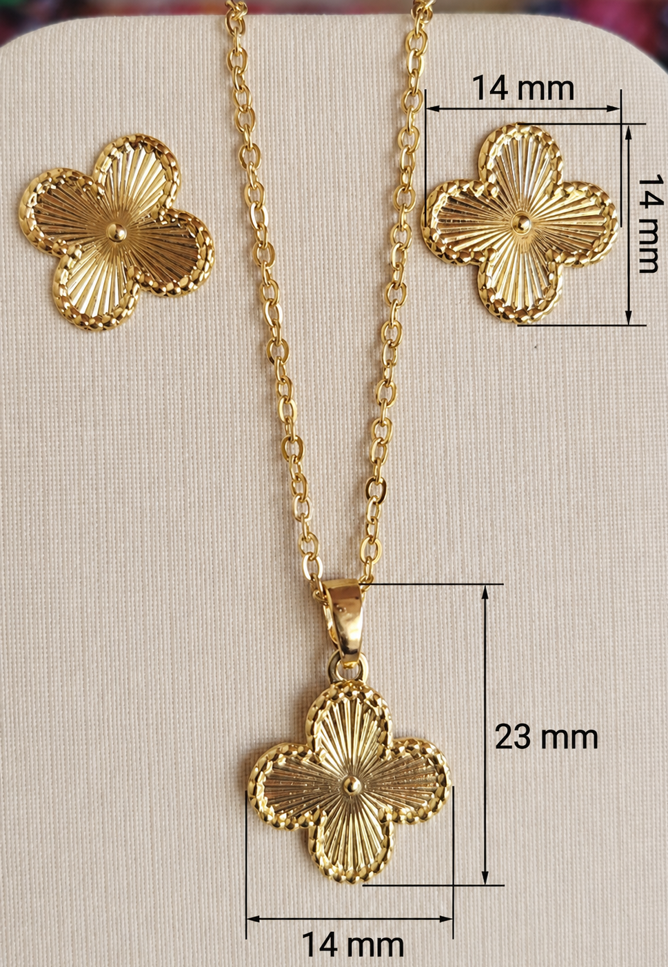 Conjunto de Trevo Dourado