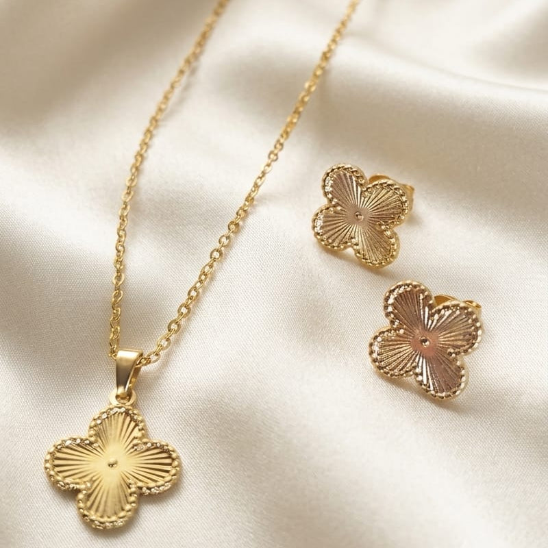 Conjunto de Trevo Dourado