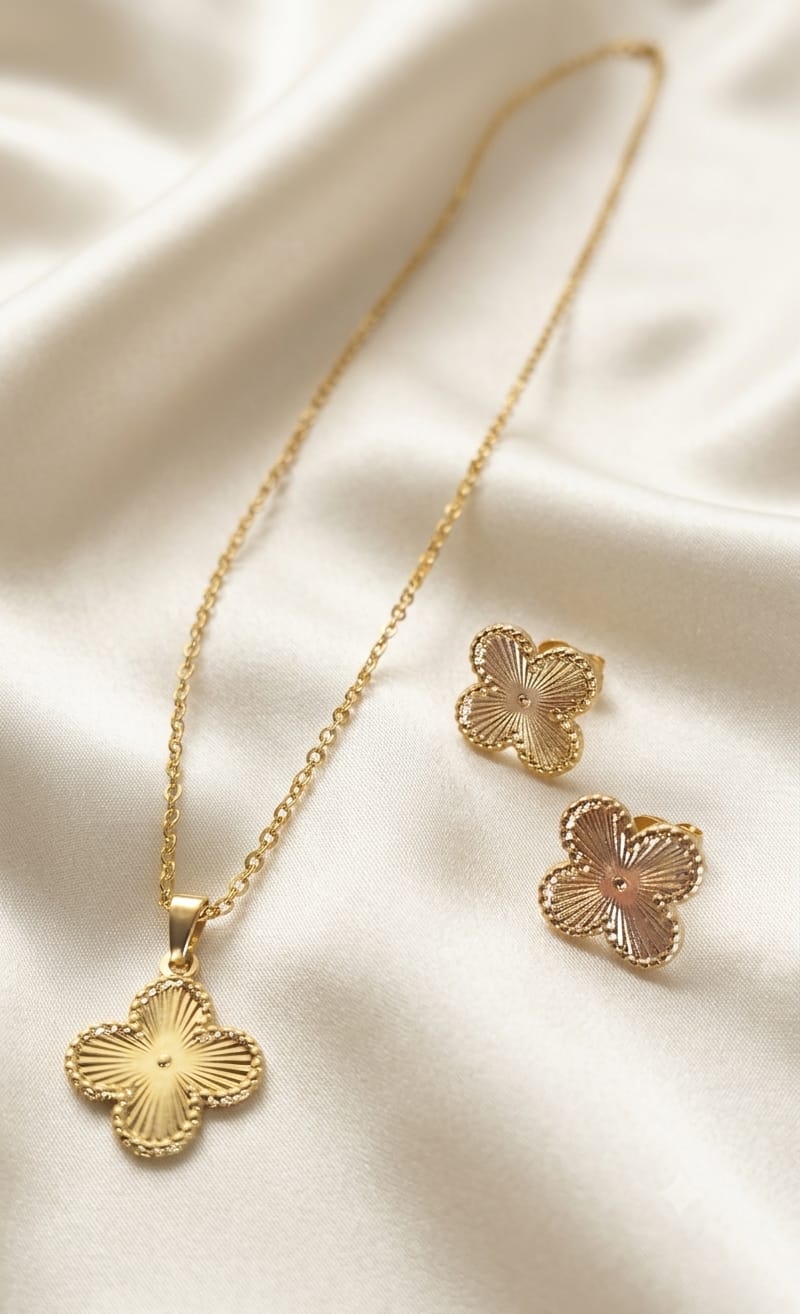 Conjunto de Trevo Dourado